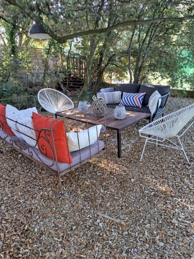 Bed and Breakfast Le Calme De La Garrigue Russan Exteriér fotografie